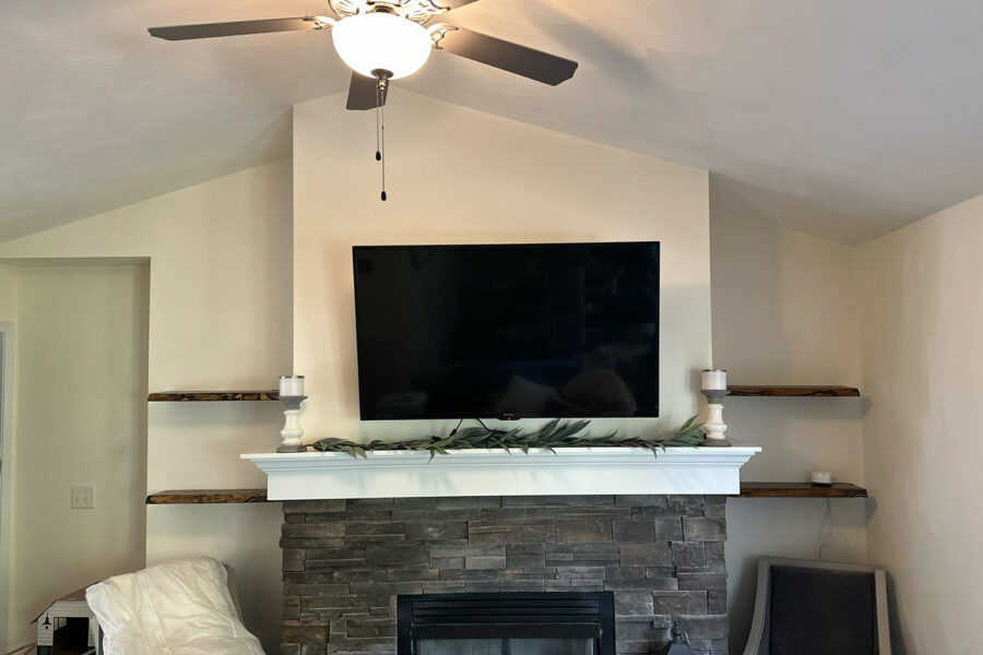 Commonwealth Craftsman - Custom Shelves