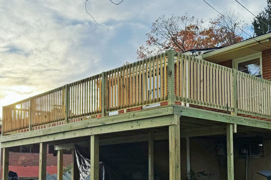 Commonwealth Craftsman - Custom Deck Solutions